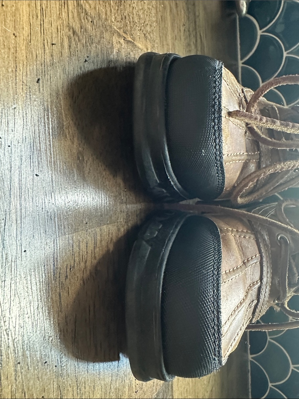 Polo by Ralph Lauren Brown Woman’s Lace-Up Leather Duck Boots with Teal Lining - Picture 8 of 9